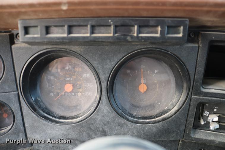 image for item DB6532 1988 Chevrolet Kodiak grain truck