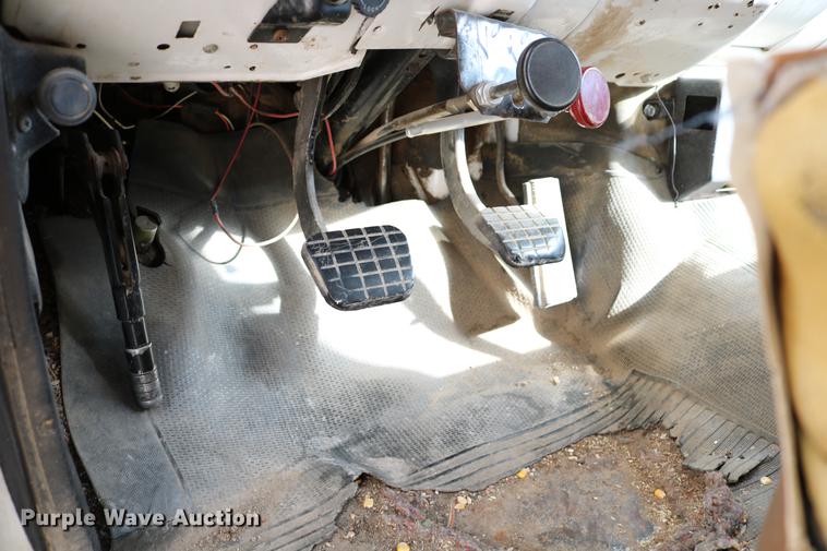 image for item DB6532 1988 Chevrolet Kodiak grain truck