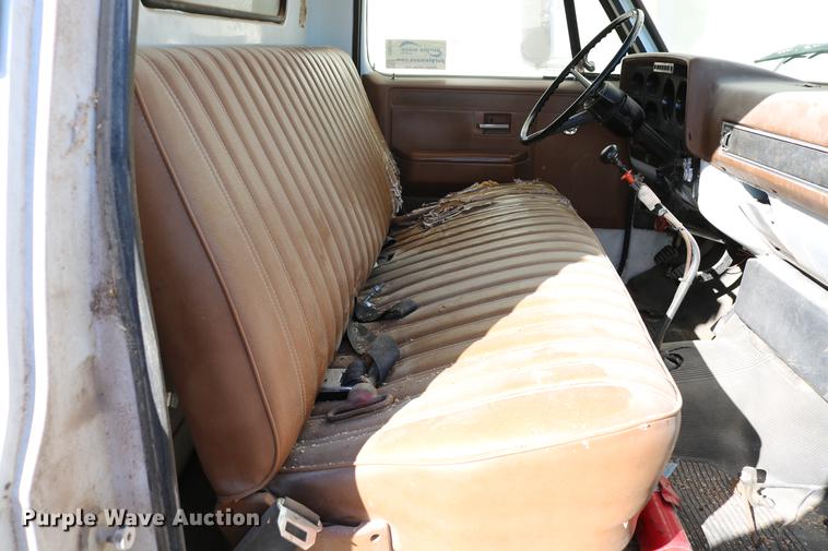 image for item DB6532 1988 Chevrolet Kodiak grain truck