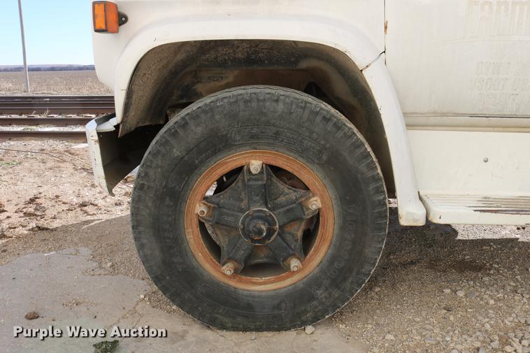 image for item DB6532 1988 Chevrolet Kodiak grain truck