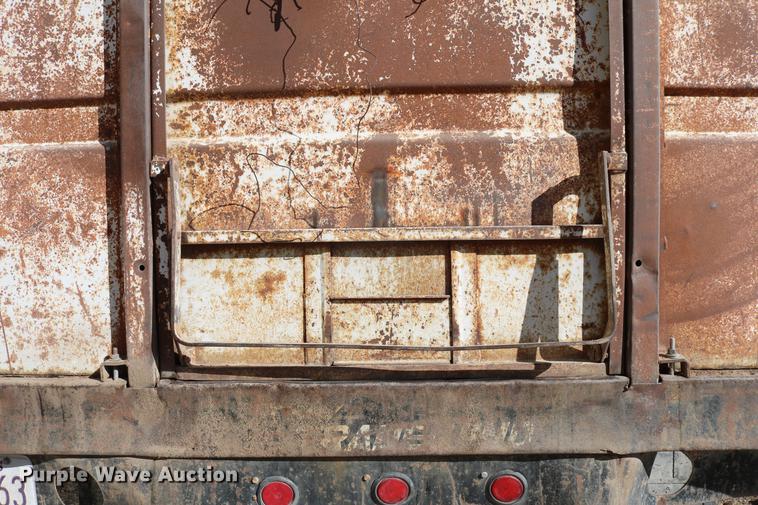 image for item DB6532 1988 Chevrolet Kodiak grain truck