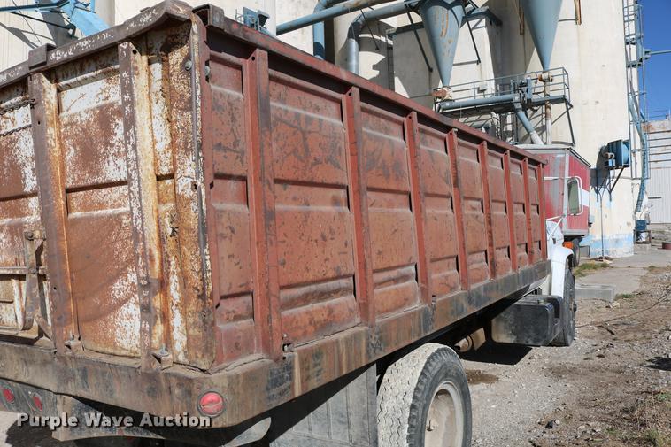 image for item DB6532 1988 Chevrolet Kodiak grain truck