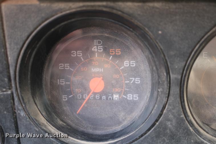 image for item DB6535 1988 Chevrolet C70 grain truck