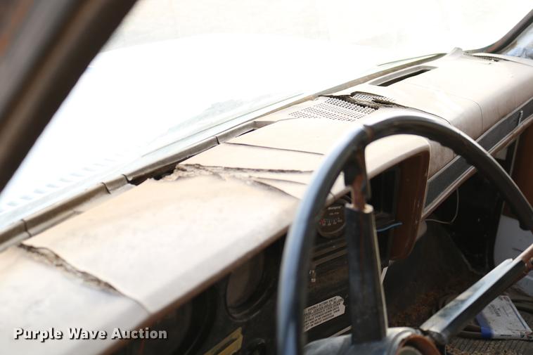 image for item DB6535 1988 Chevrolet C70 grain truck