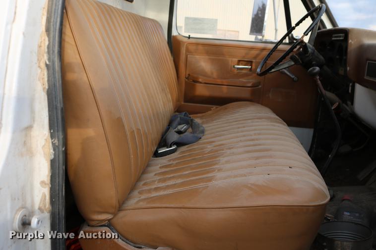 image for item DB6535 1988 Chevrolet C70 grain truck