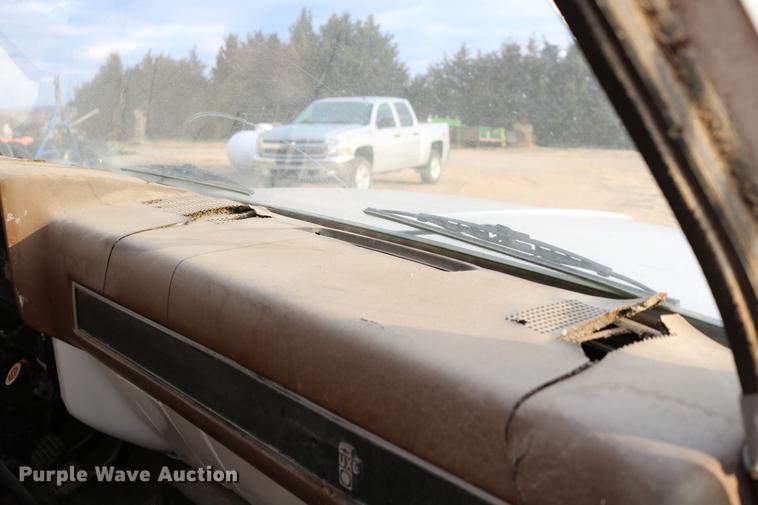 image for item DB6535 1988 Chevrolet C70 grain truck