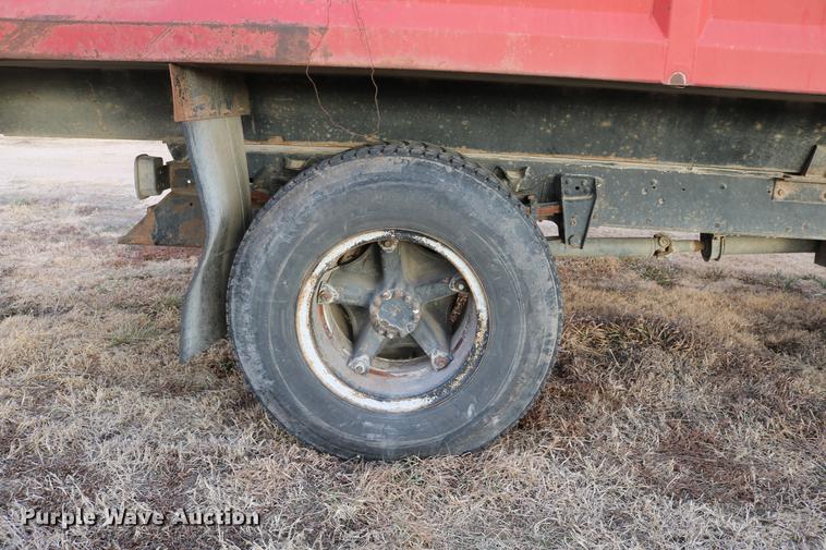 image for item DB6535 1988 Chevrolet C70 grain truck