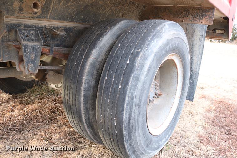 image for item DB6535 1988 Chevrolet C70 grain truck