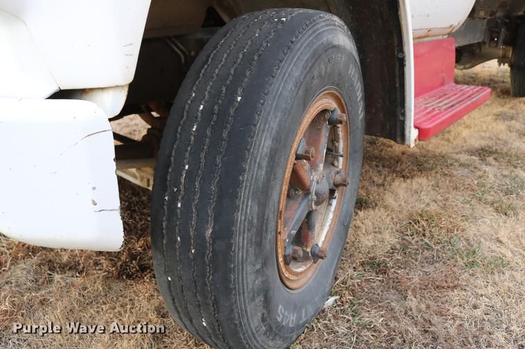 image for item DB6535 1988 Chevrolet C70 grain truck