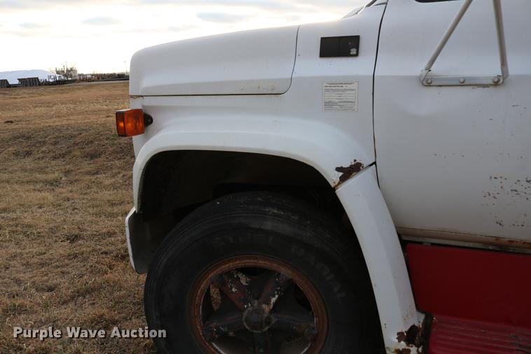 image for item DB6535 1988 Chevrolet C70 grain truck