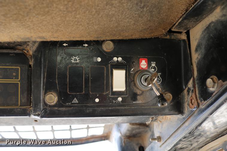 image for item DB6538 John Deere 7775 skid steer