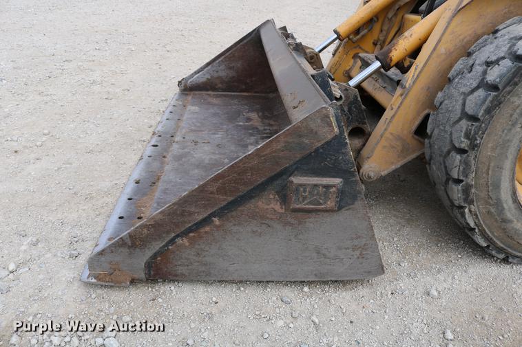 image for item DB6538 John Deere 7775 skid steer