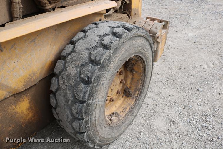 image for item DB6538 John Deere 7775 skid steer