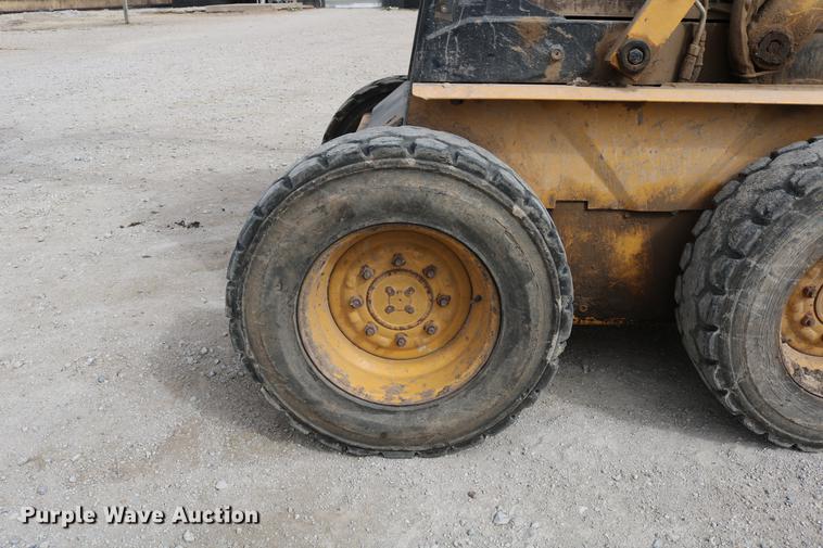 image for item DB6538 John Deere 7775 skid steer