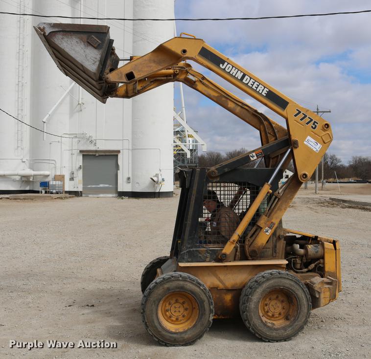 image for item DB6538 John Deere 7775 skid steer