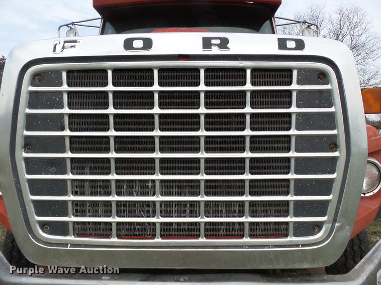 image for item DB7184 1978 Ford F9000 dry spreader applicator truck