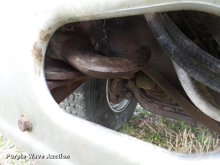 image for item DB7184 1978 Ford F9000 dry spreader applicator truck