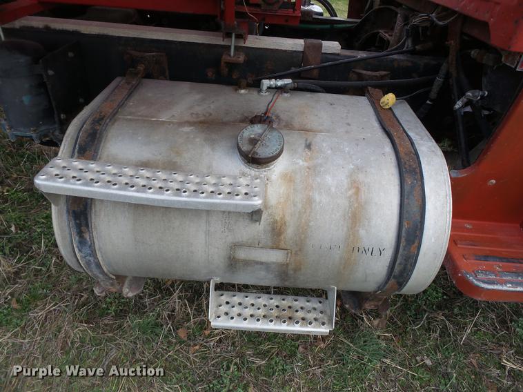 image for item DB7184 1978 Ford F9000 dry spreader applicator truck