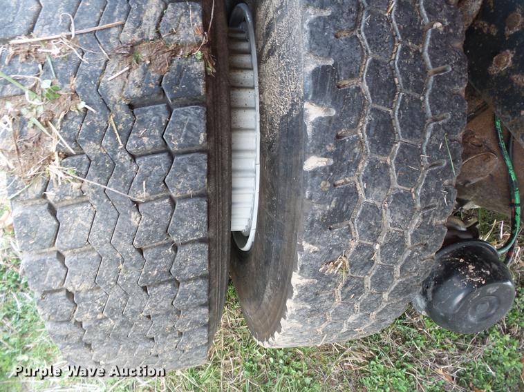 image for item DB7184 1978 Ford F9000 dry spreader applicator truck