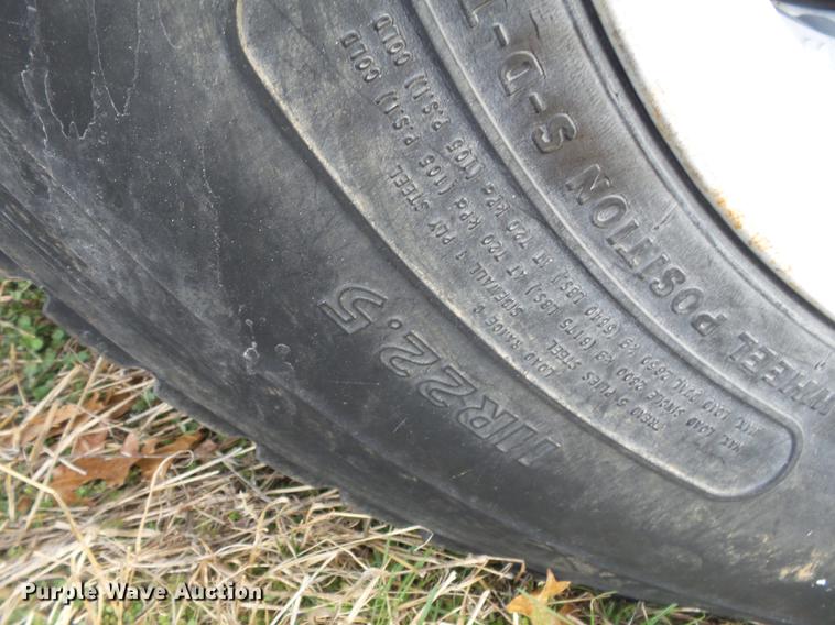 image for item DB7184 1978 Ford F9000 dry spreader applicator truck