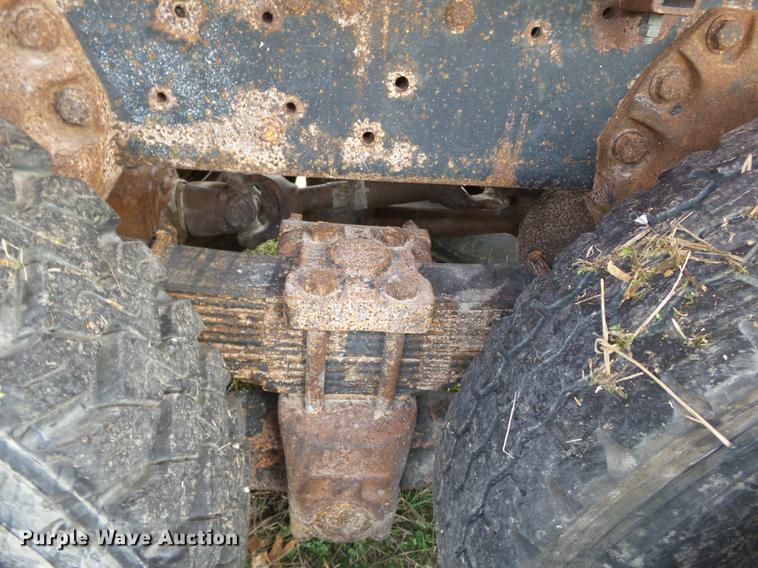 image for item DB7184 1978 Ford F9000 dry spreader applicator truck