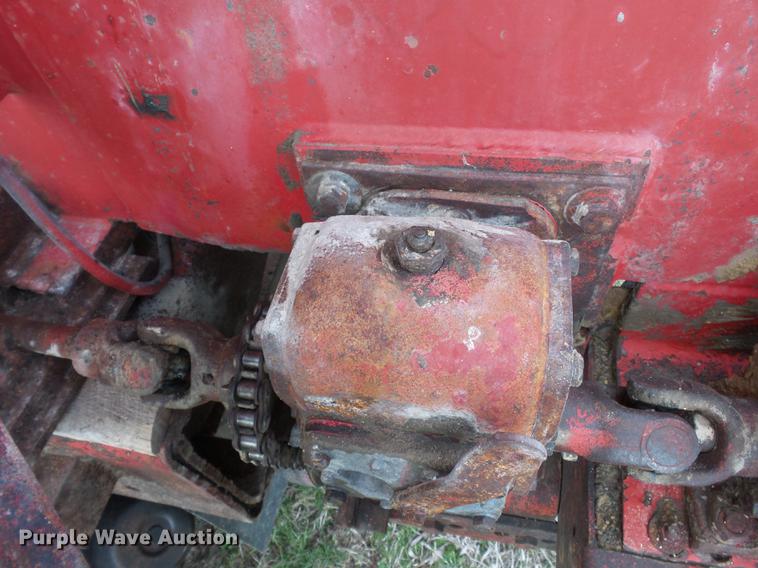 image for item DB7184 1978 Ford F9000 dry spreader applicator truck