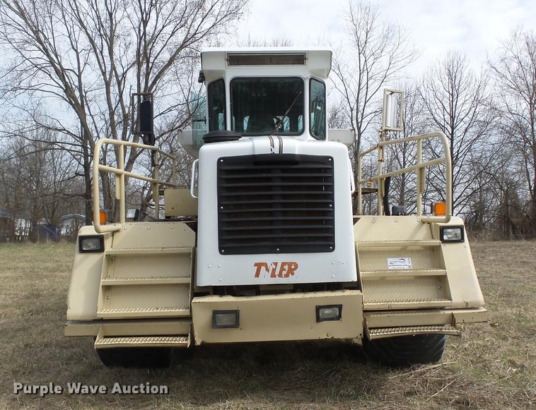 image for item DB7185 Tyler 4300 dry spreader applicator