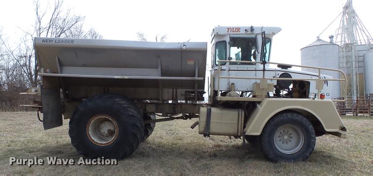 image for item DB7185 Tyler 4300 dry spreader applicator