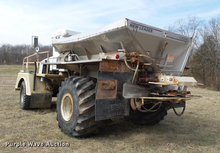 image for item DB7185 Tyler 4300 dry spreader applicator