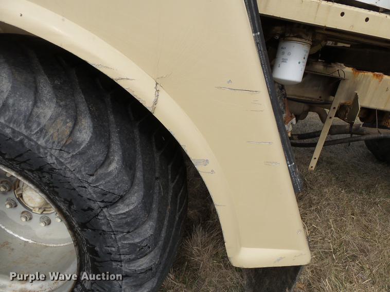 image for item DB7185 Tyler 4300 dry spreader applicator