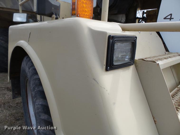 image for item DB7185 Tyler 4300 dry spreader applicator