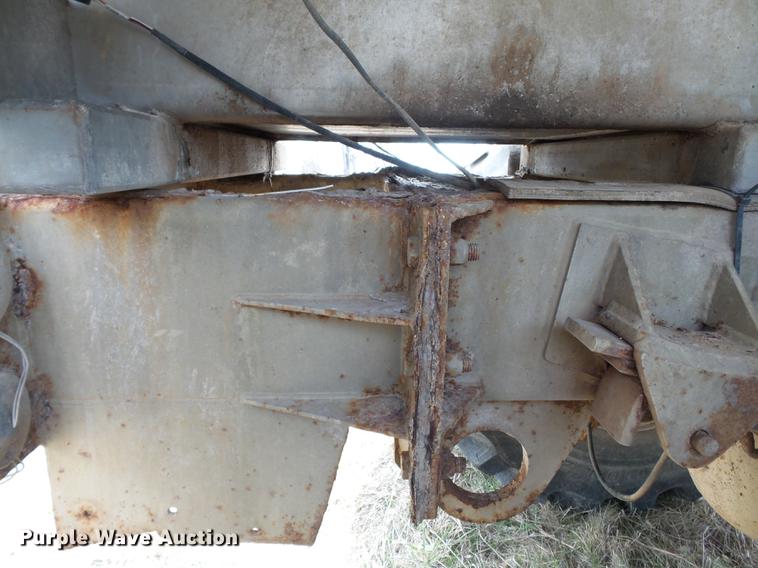 image for item DB7185 Tyler 4300 dry spreader applicator