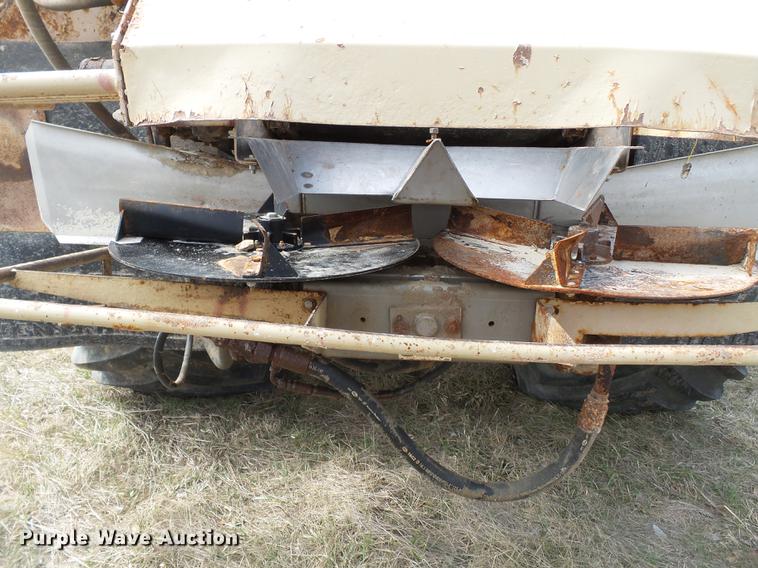 image for item DB7185 Tyler 4300 dry spreader applicator