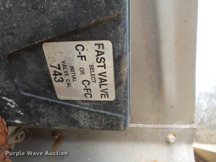 image for item DB7185 Tyler 4300 dry spreader applicator