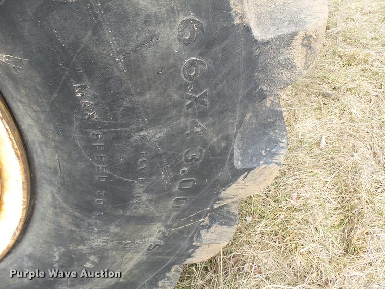 image for item DB7185 Tyler 4300 dry spreader applicator