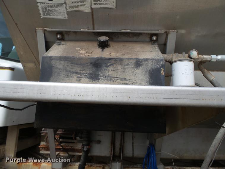 image for item DB7185 Tyler 4300 dry spreader applicator