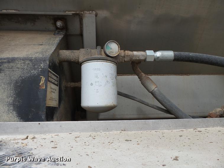 image for item DB7185 Tyler 4300 dry spreader applicator