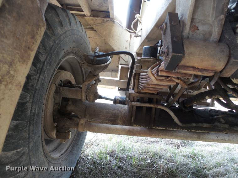 image for item DB7185 Tyler 4300 dry spreader applicator