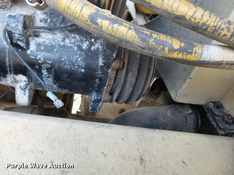 image for item DB7185 Tyler 4300 dry spreader applicator