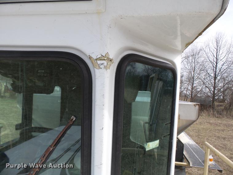 image for item DB7185 Tyler 4300 dry spreader applicator