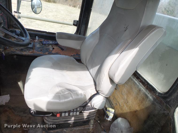 image for item DB7185 Tyler 4300 dry spreader applicator