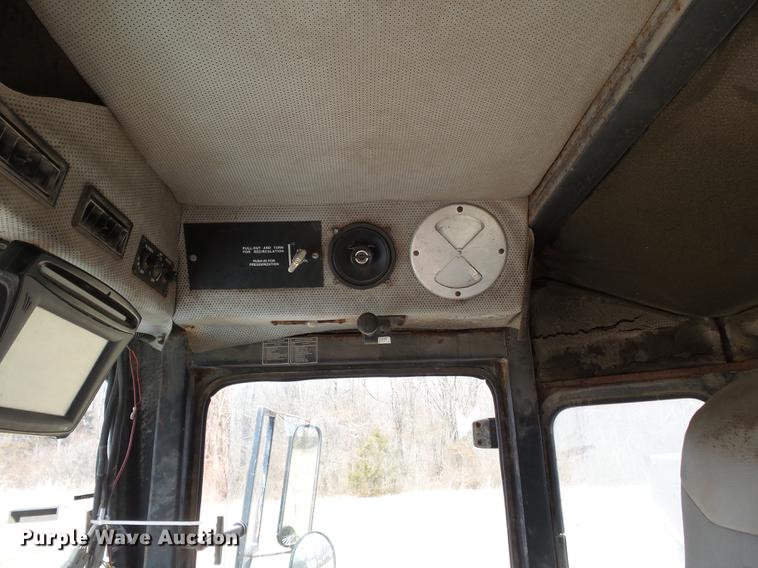 image for item DB7185 Tyler 4300 dry spreader applicator