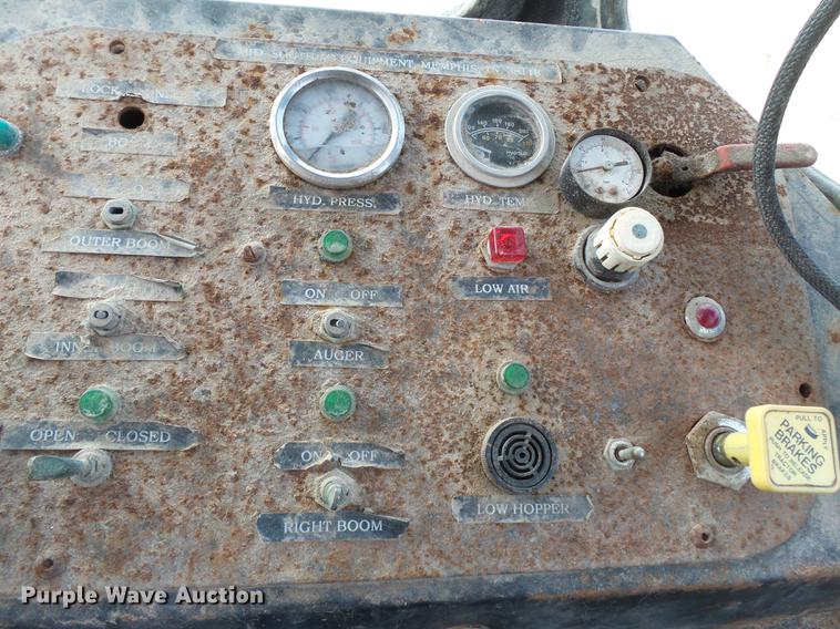 image for item DB7185 Tyler 4300 dry spreader applicator