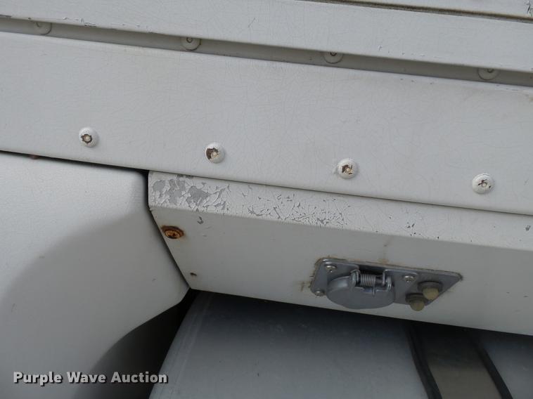 image for item DB7187 2005 International 9200i fertilizer tender truck