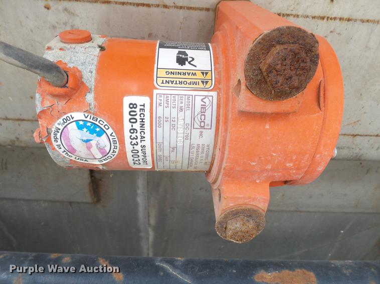 image for item DB7187 2005 International 9200i fertilizer tender truck