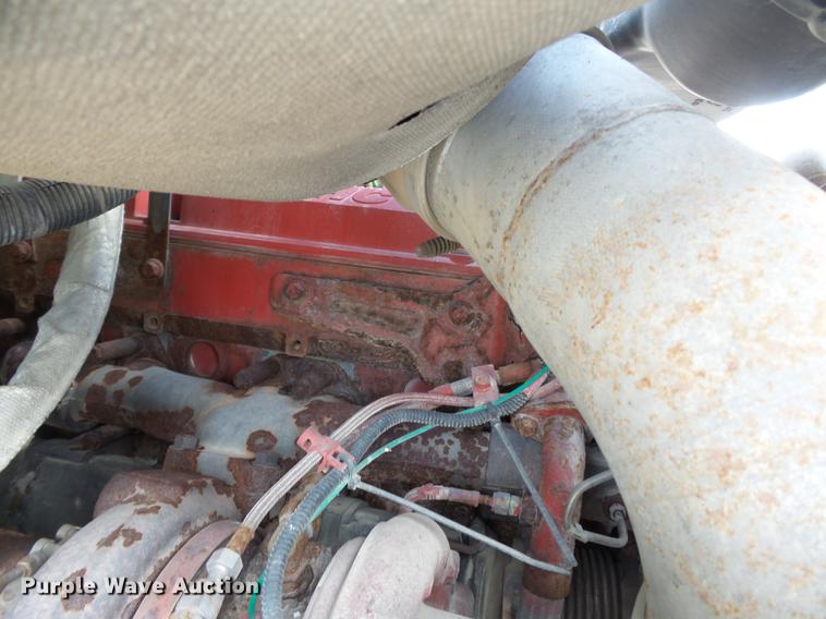 image for item DB7187 2005 International 9200i fertilizer tender truck