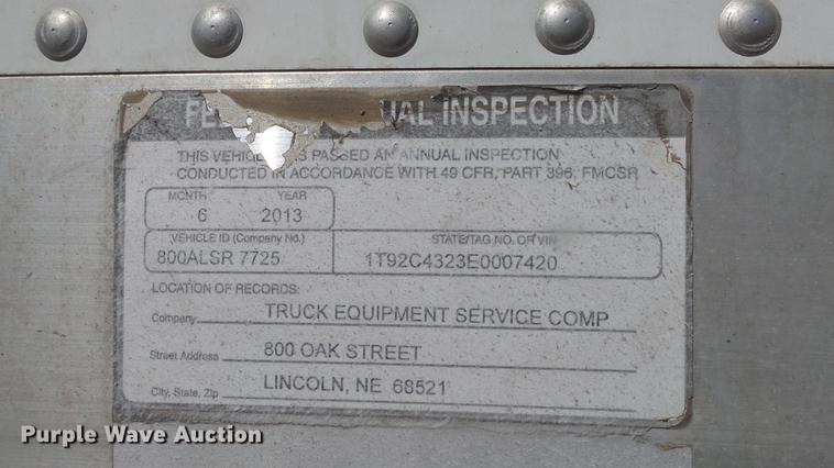 image for item DC0688 2014 Cornhusker 800ALSR double hopper bottom grain trailer