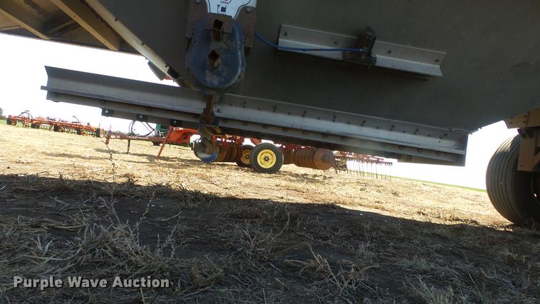 image for item DC0688 2014 Cornhusker 800ALSR double hopper bottom grain trailer