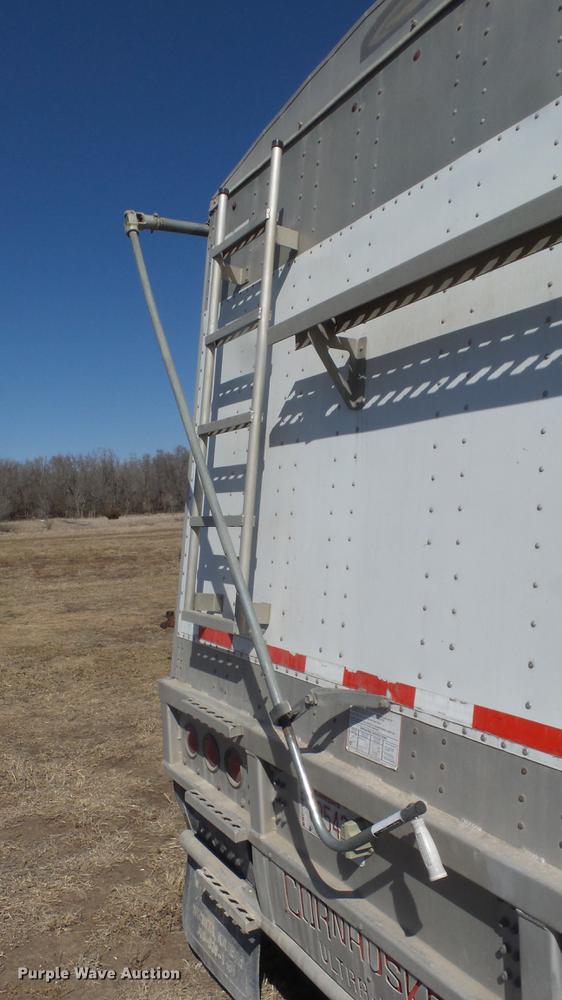 image for item DC0688 2014 Cornhusker 800ALSR double hopper bottom grain trailer