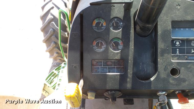 image for item DC0690 1983 John Deere 4650 MFWD tractor